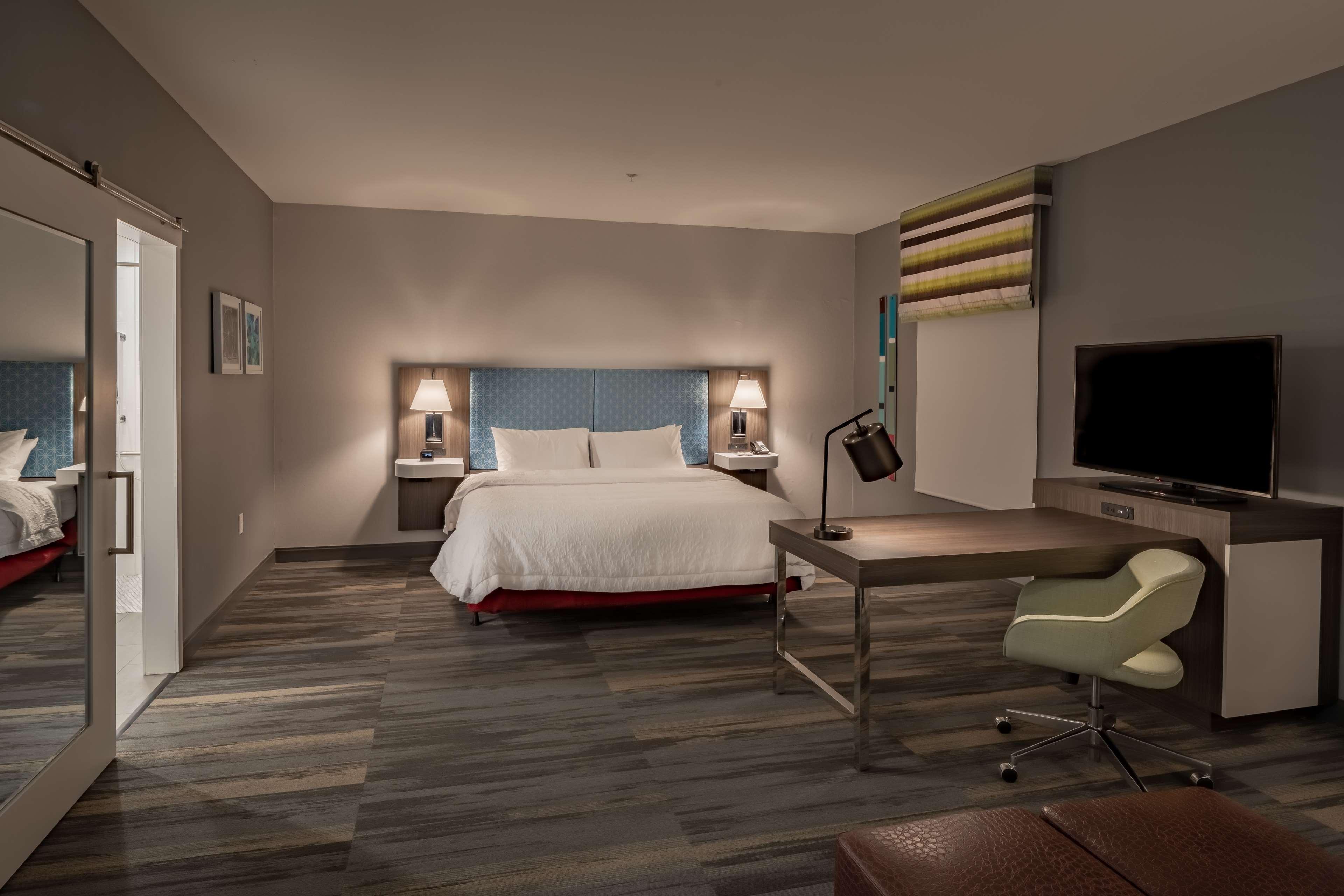 Hampton Inn & Suites Dallas/Plano Central Exterior foto